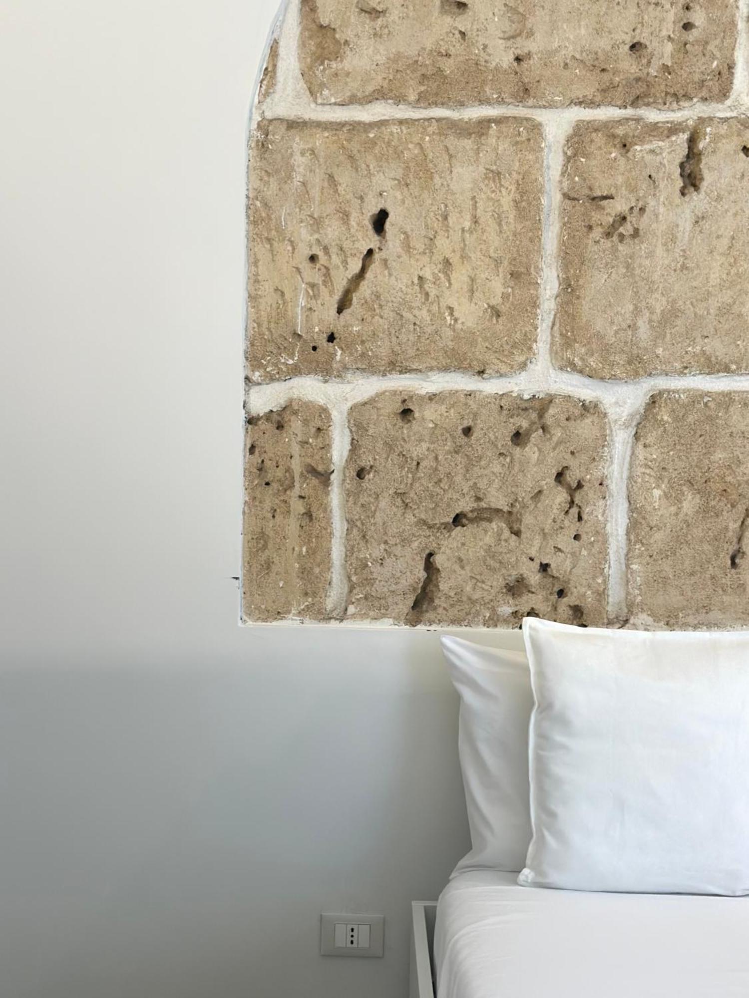 F Home Noto Exteriör bild