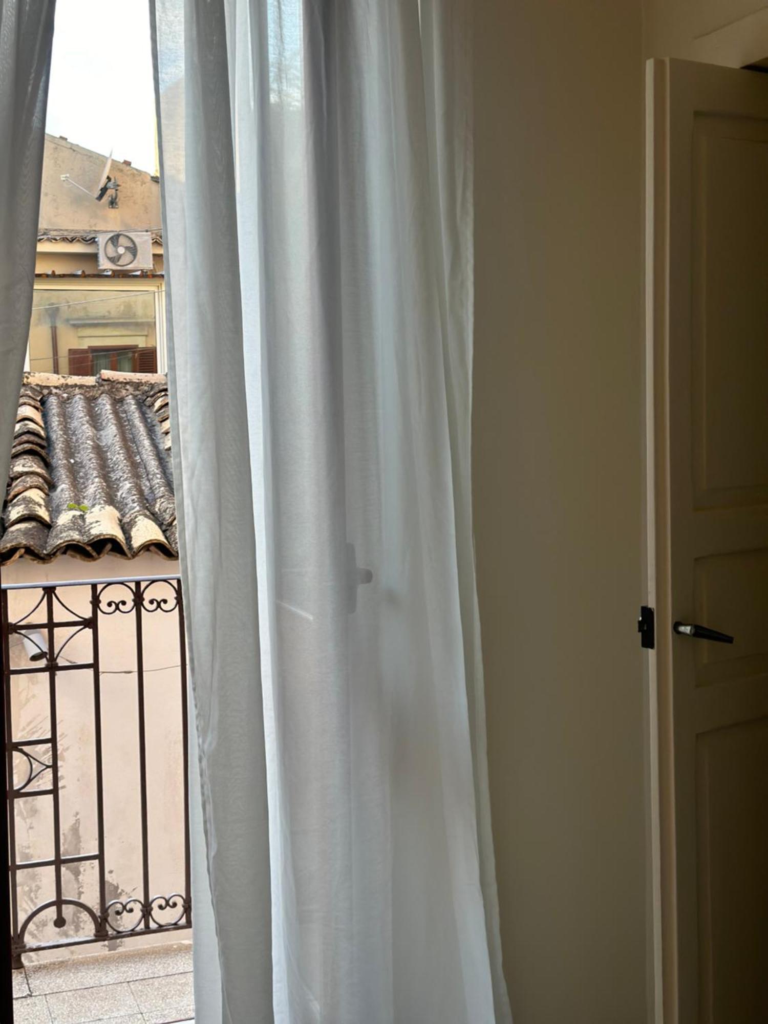F Home Noto Exteriör bild