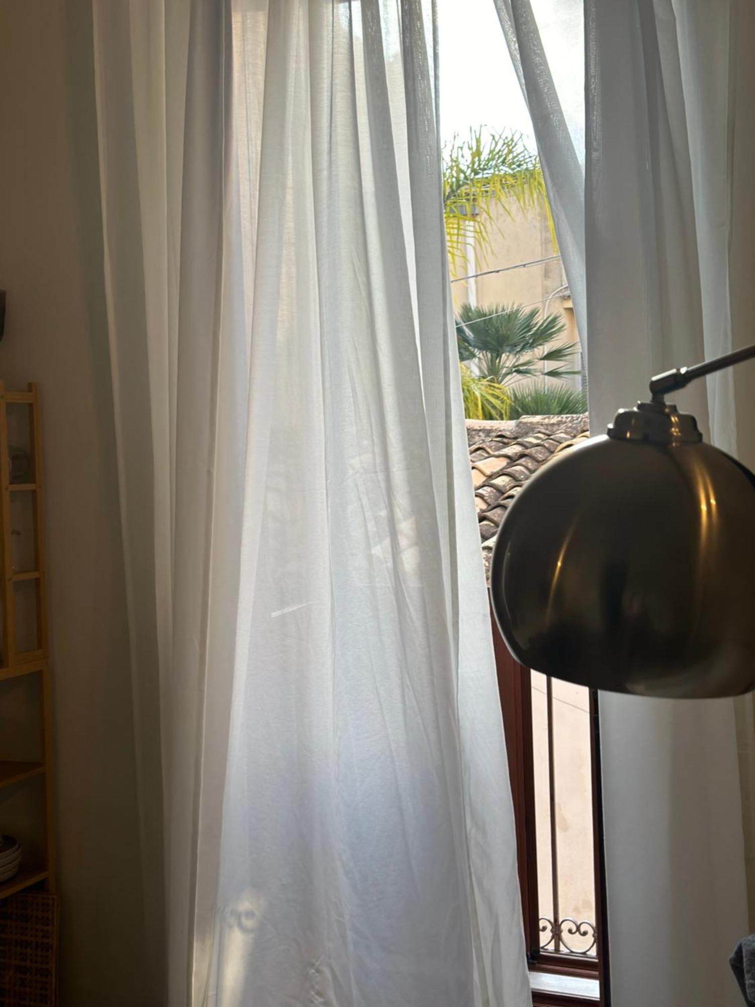F Home Noto Exteriör bild